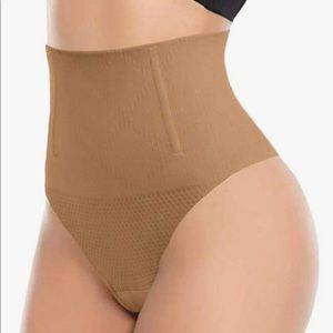 shaperqueen 102B thong shaper XS